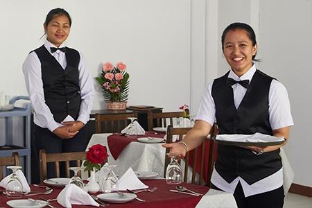 waiter training 1